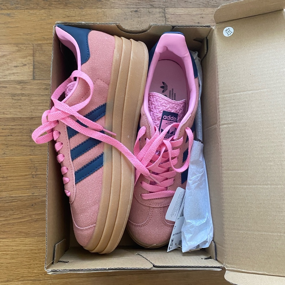 adidas Originals Gazelle Bold "Pink Glow/Victory Blue/Gum" Women's Shoe size 7.5